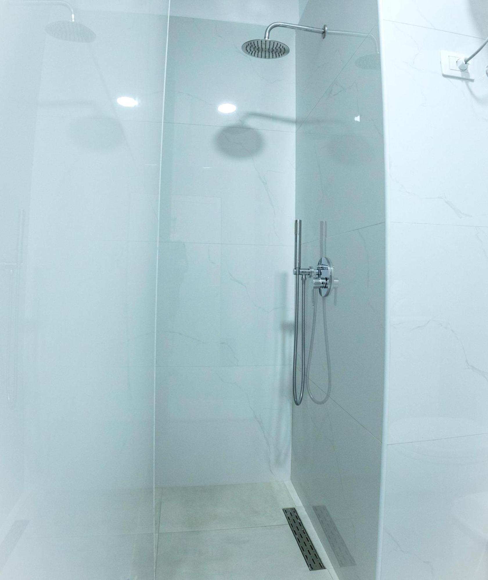 Cozy Flat Near Air Albania Stadium 1 Tirana Buitenkant foto